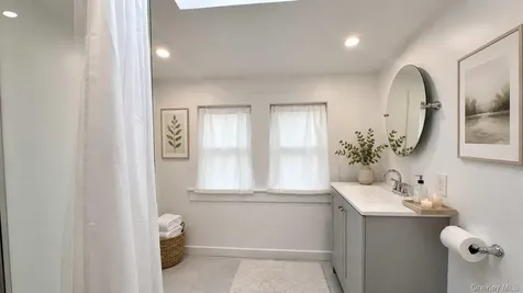46 S 6th Street Locust Valley NY 11560