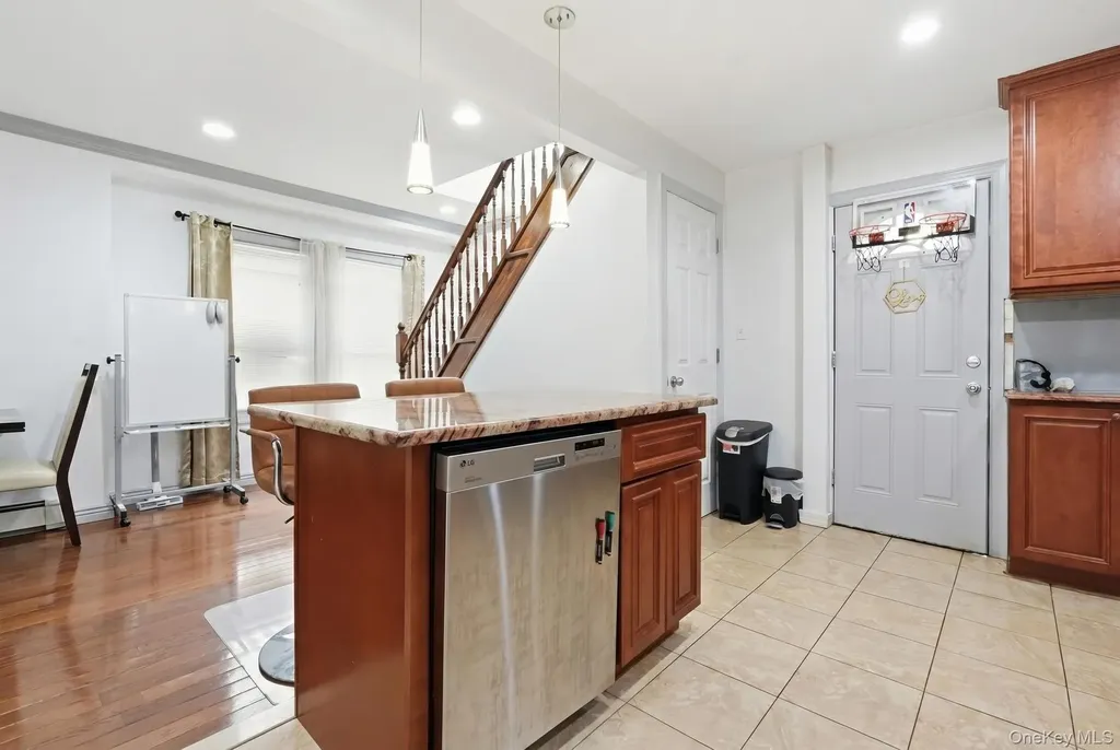 111-35 166th Street Jamaica NY 11433