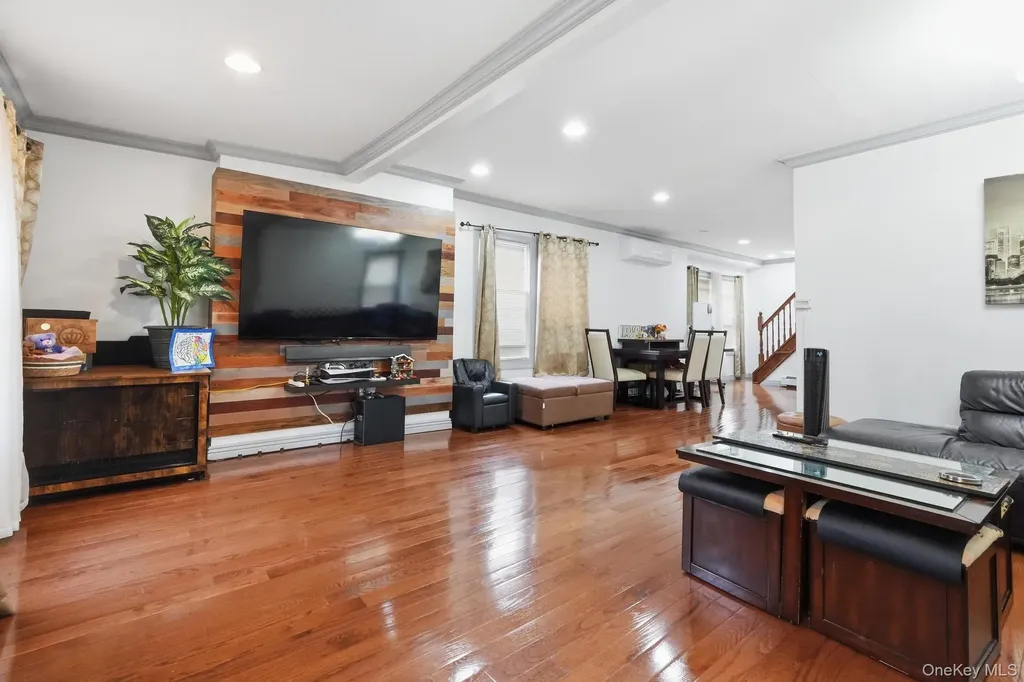 111-35 166th Street Jamaica NY 11433