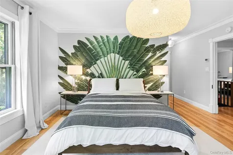 28 Wolf Way East Hampton NY 11937