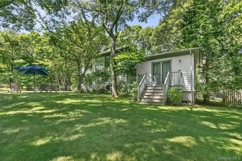 28 Wolf Way East Hampton NY 11937