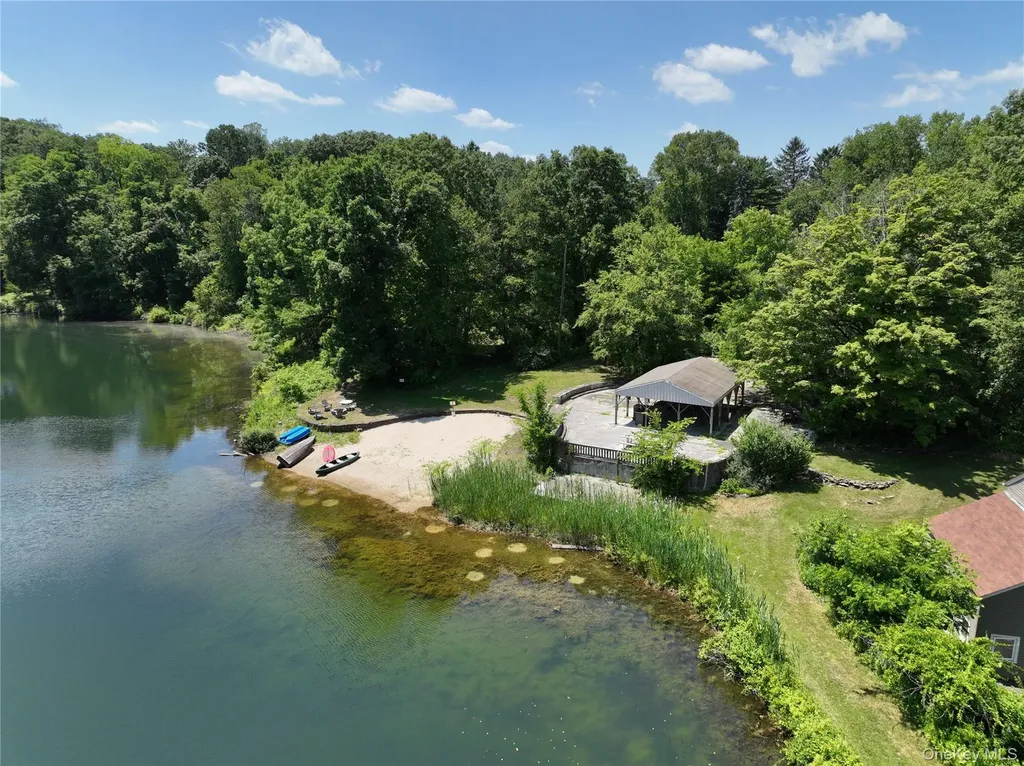 45 Willow Lake Drive Holmes NY 12531