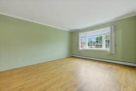 207 Sullivan Avenue Farmingdale NY 11735