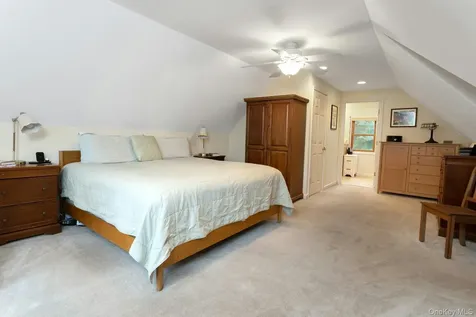 49 Lakeview Drive Putnam Valley NY 10579