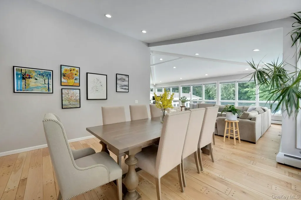 16 Hearthstone Circle Scarsdale NY 10583