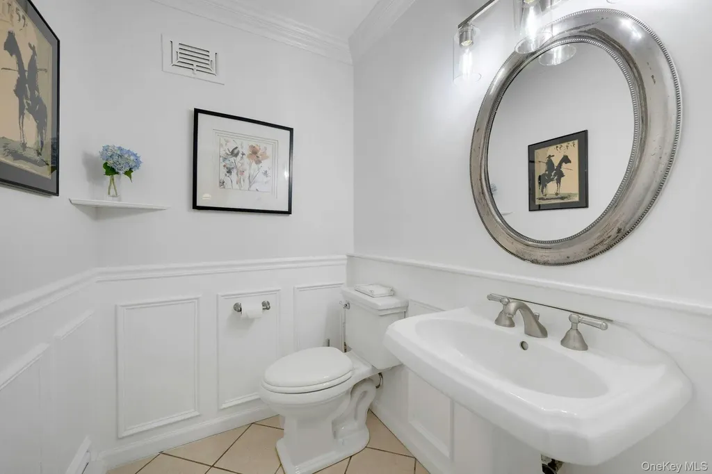 16 Hearthstone Circle Scarsdale NY 10583