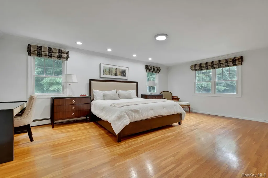 16 Hearthstone Circle Scarsdale NY 10583