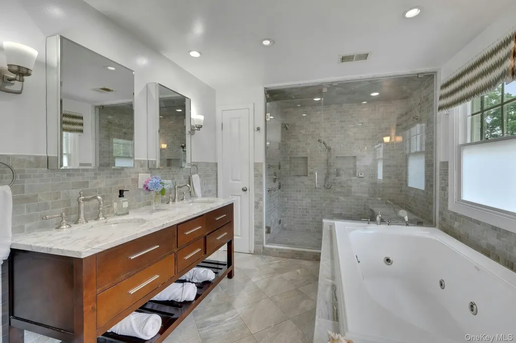 16 Hearthstone Circle Scarsdale NY 10583