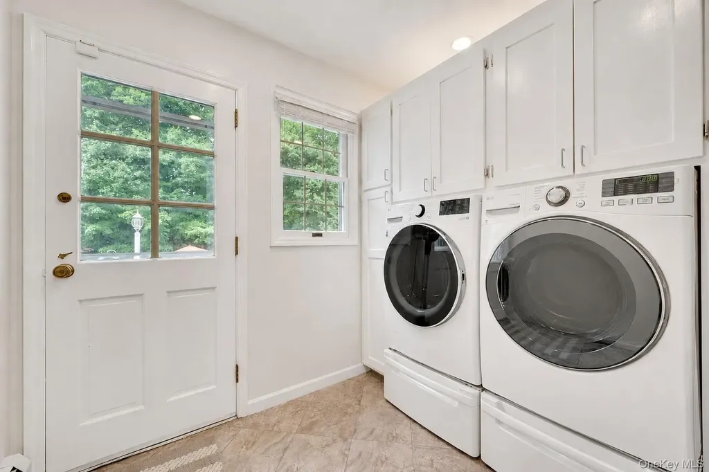 16 Hearthstone Circle Scarsdale NY 10583