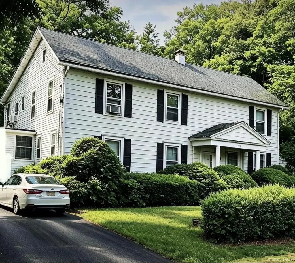 87 Susquehanna Avenue Great Neck NY 11021