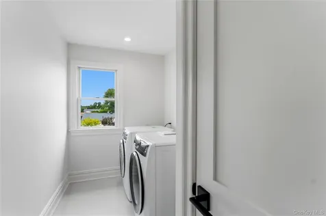 30 B Main Parkway Plainview NY 11803
