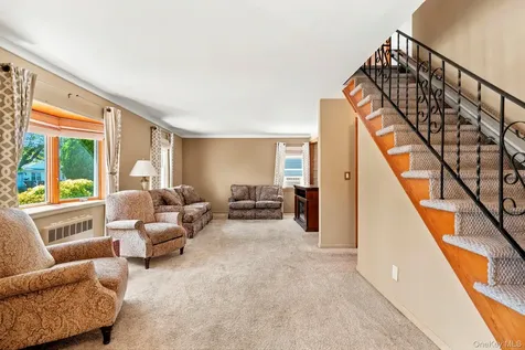216 Gardner Avenue Jericho NY 11753