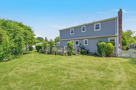 216 Gardner Avenue Jericho NY 11753