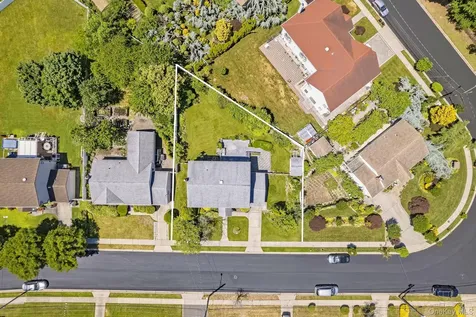 216 Gardner Avenue Jericho NY 11753