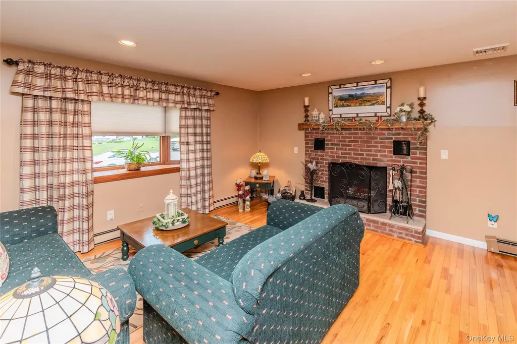 20 Kendell Drive Wappingers Falls NY 12590