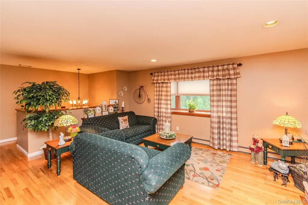 20 Kendell Drive Wappingers Falls NY 12590