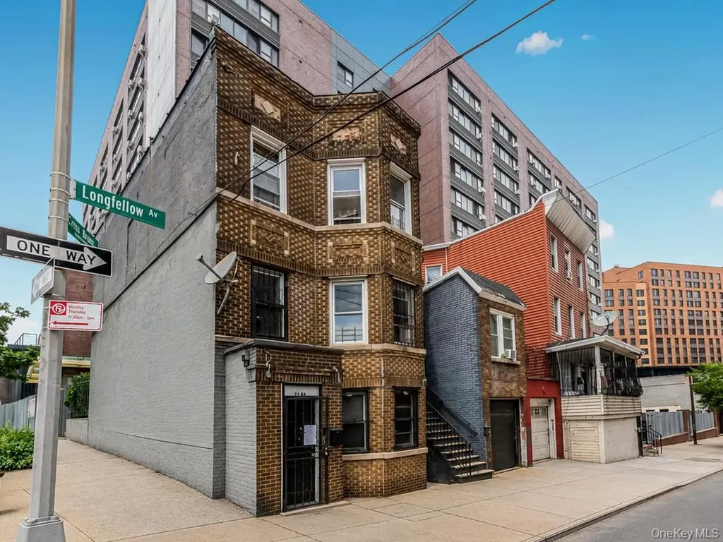 1893 Longfellow Avenue Bronx NY 10460