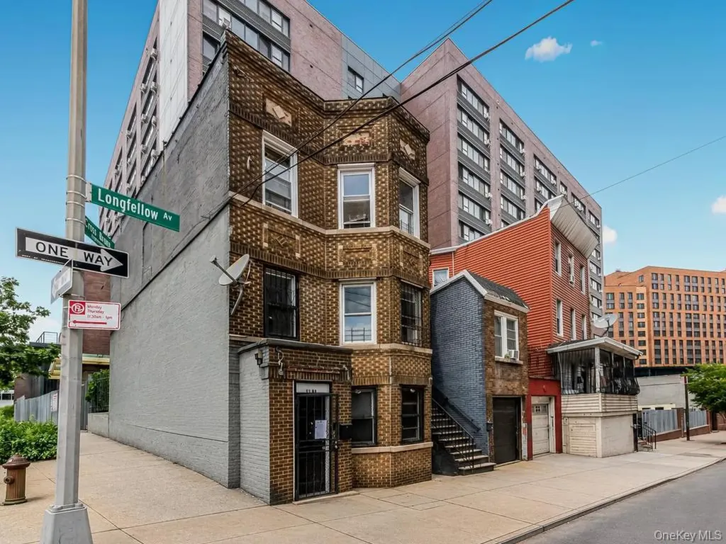 1893 Longfellow Avenue Bronx NY 10460