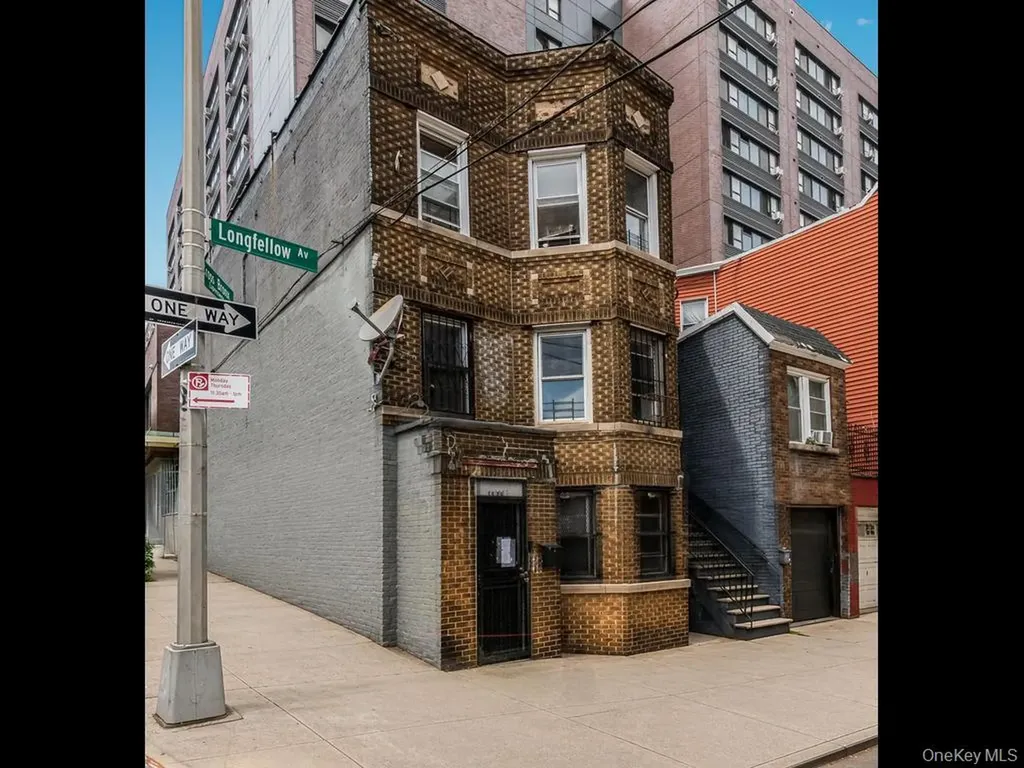 1893 Longfellow Avenue Bronx NY 10460