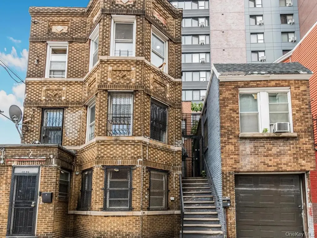 1893 Longfellow Avenue Bronx NY 10460