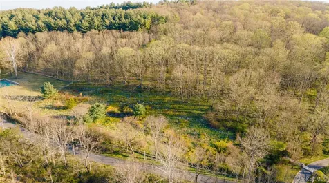 10 Sarles Street Bedford Corners NY 10549