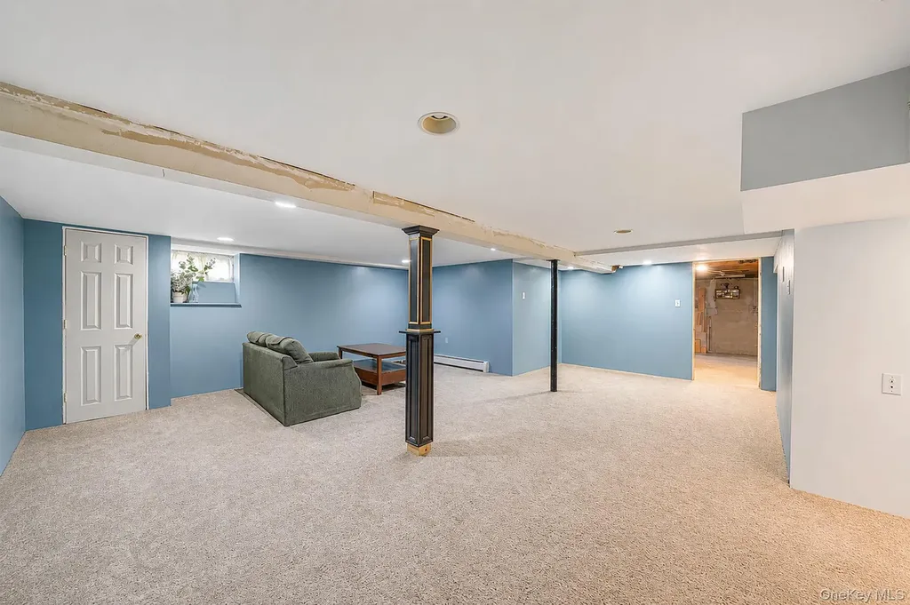 390 Blue Point Road Farmingville NY 11738