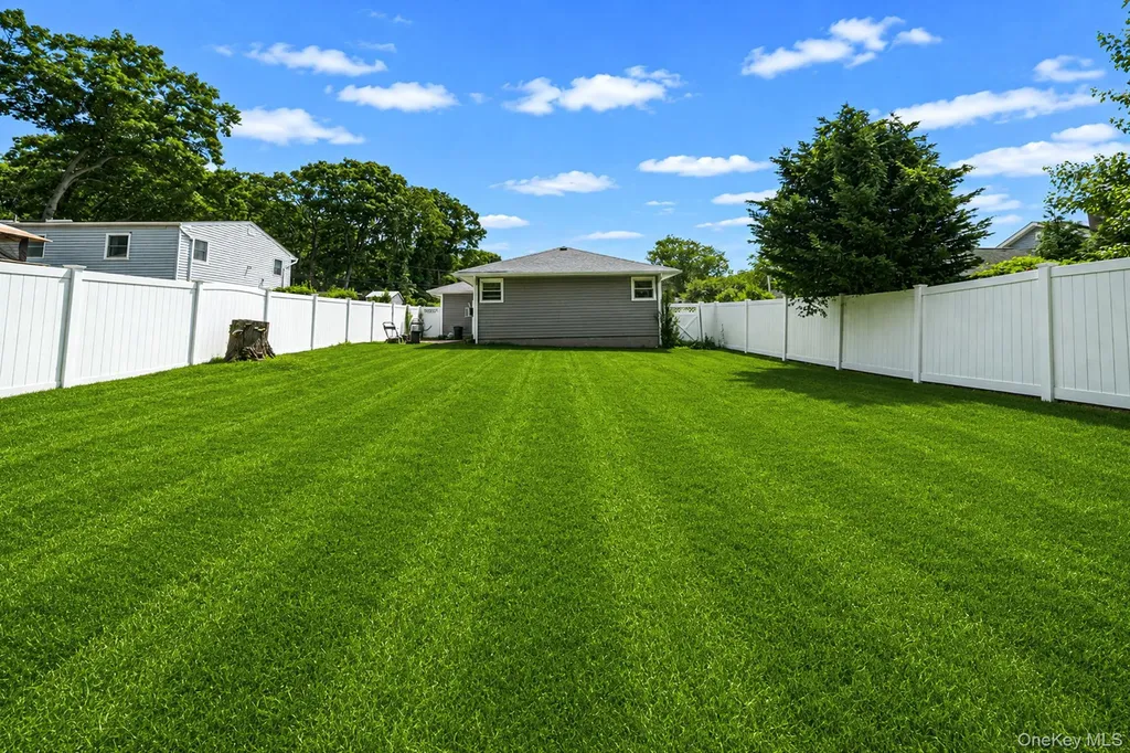 390 Blue Point Road Farmingville NY 11738