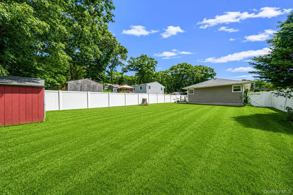 390 Blue Point Road Farmingville NY 11738