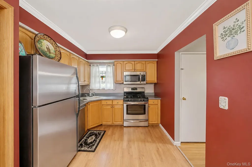 390 Blue Point Road Farmingville NY 11738
