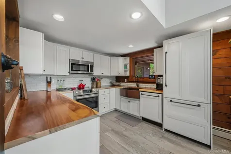 25 Waters Edge Drive White Lake NY 12786