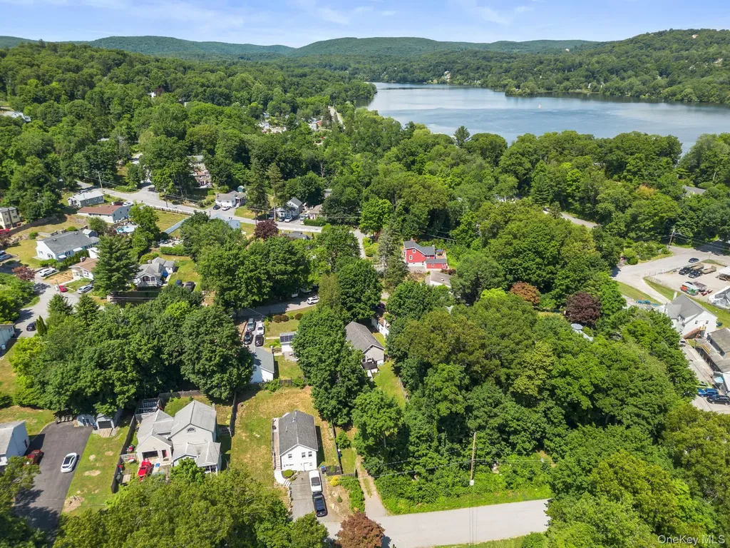 10 Batavia Road Patterson NY 12563