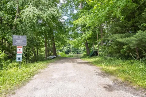 10 Batavia Road Patterson NY 12563
