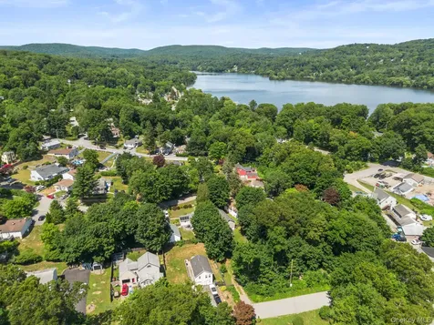 10 Batavia Road Patterson NY 12563