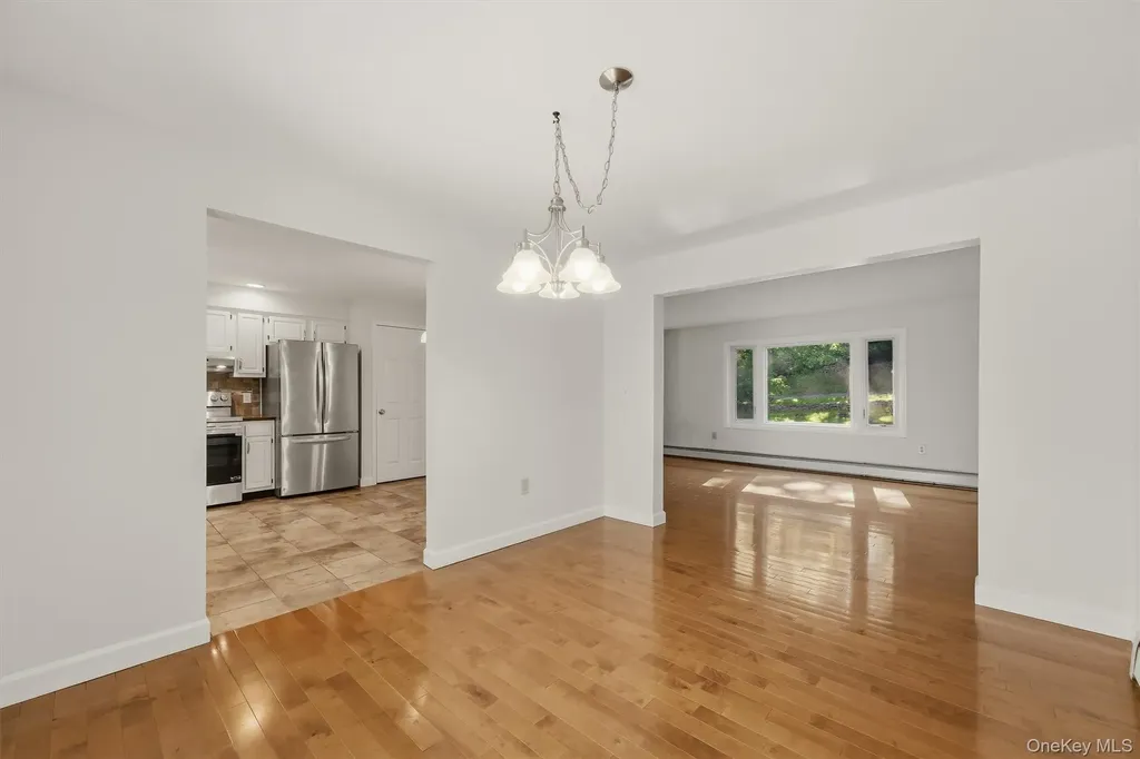 74 Peach Road Poughkeepsie NY 12601