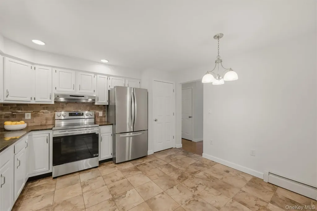 74 Peach Road Poughkeepsie NY 12601