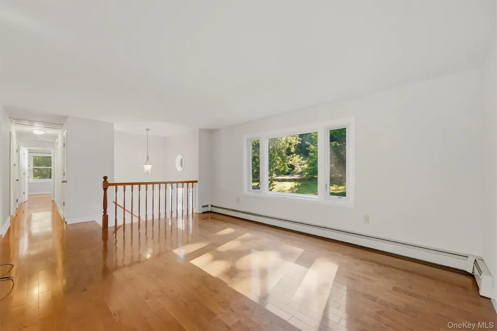 74 Peach Road Poughkeepsie NY 12601