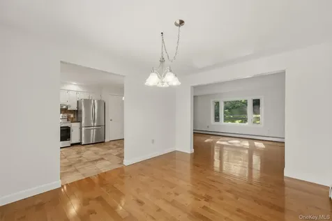 74 Peach Road Poughkeepsie NY 12601
