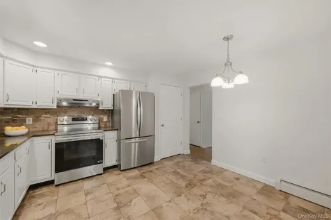 74 Peach Road Poughkeepsie NY 12601
