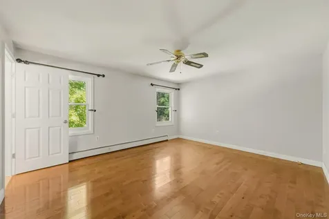 74 Peach Road Poughkeepsie NY 12601