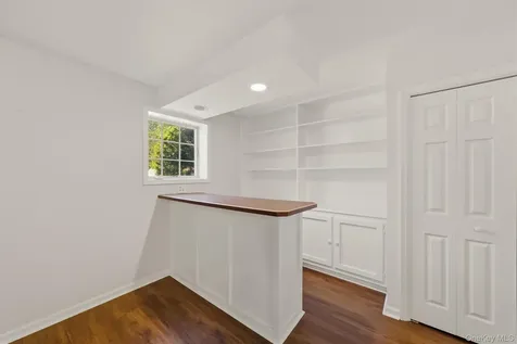 74 Peach Road Poughkeepsie NY 12601