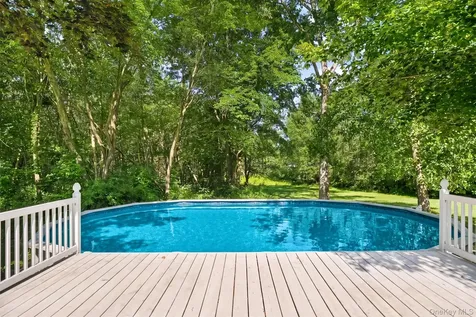 74 Peach Road Poughkeepsie NY 12601