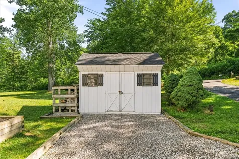 74 Peach Road Poughkeepsie NY 12601