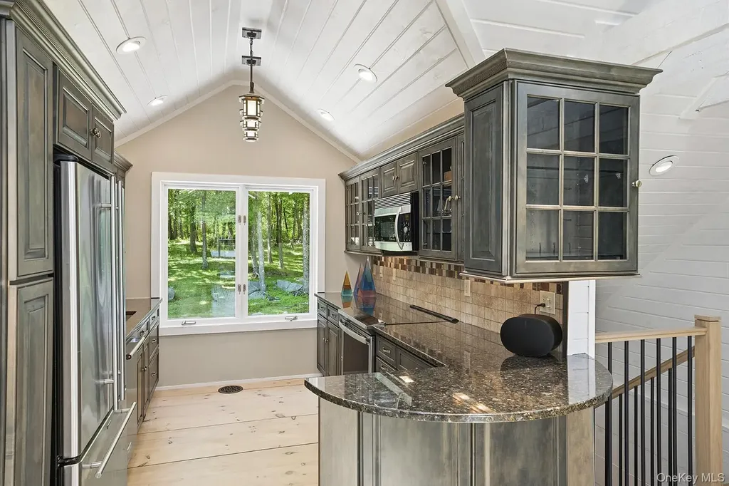 180 Dean Road Stormville NY 12582