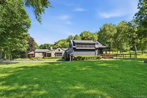 180 Dean Road Stormville NY 12582