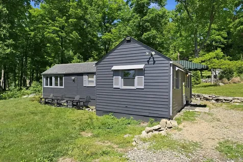 180 Dean Road Stormville NY 12582