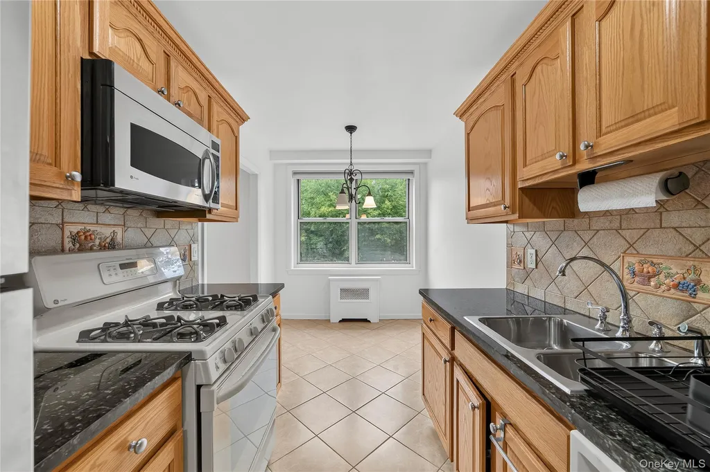 793 Palmer Road Bronxville NY 10708