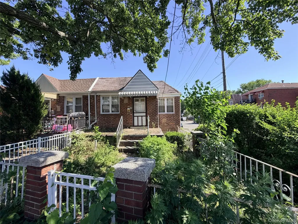 3140 Waterbury Avenue Bronx NY 10465