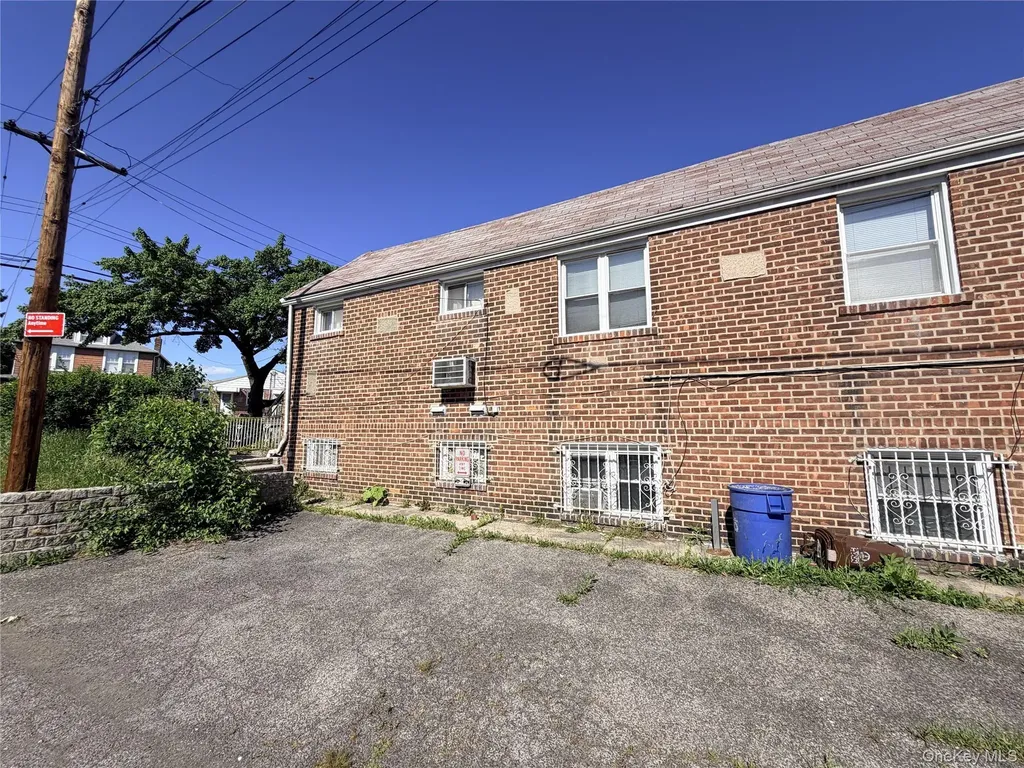 3140 Waterbury Avenue Bronx NY 10465