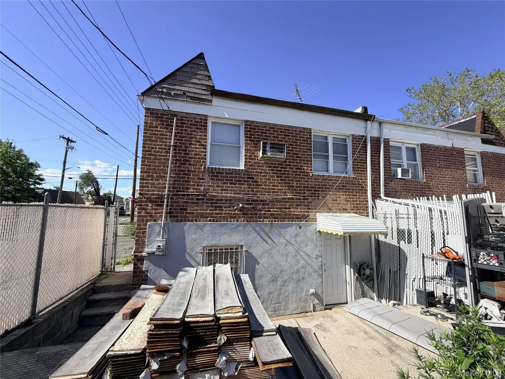3140 Waterbury Avenue Bronx NY 10465