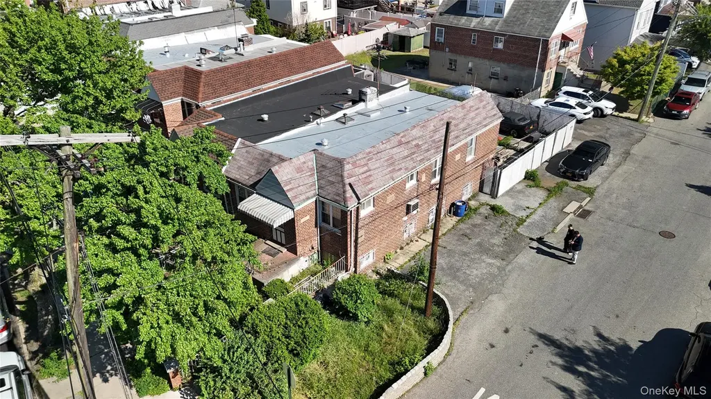 3140 Waterbury Avenue Bronx NY 10465
